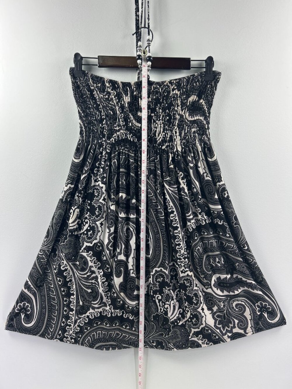 Jennifer Lauren Black & White Halter Paisley Print Smocked Mini Sundress XXL - Picture 4 of 4